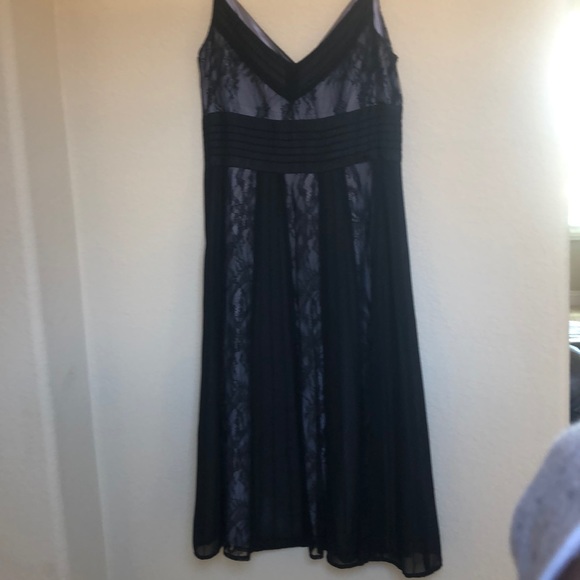 LOFT Black lace dress - Picture 4 of 6